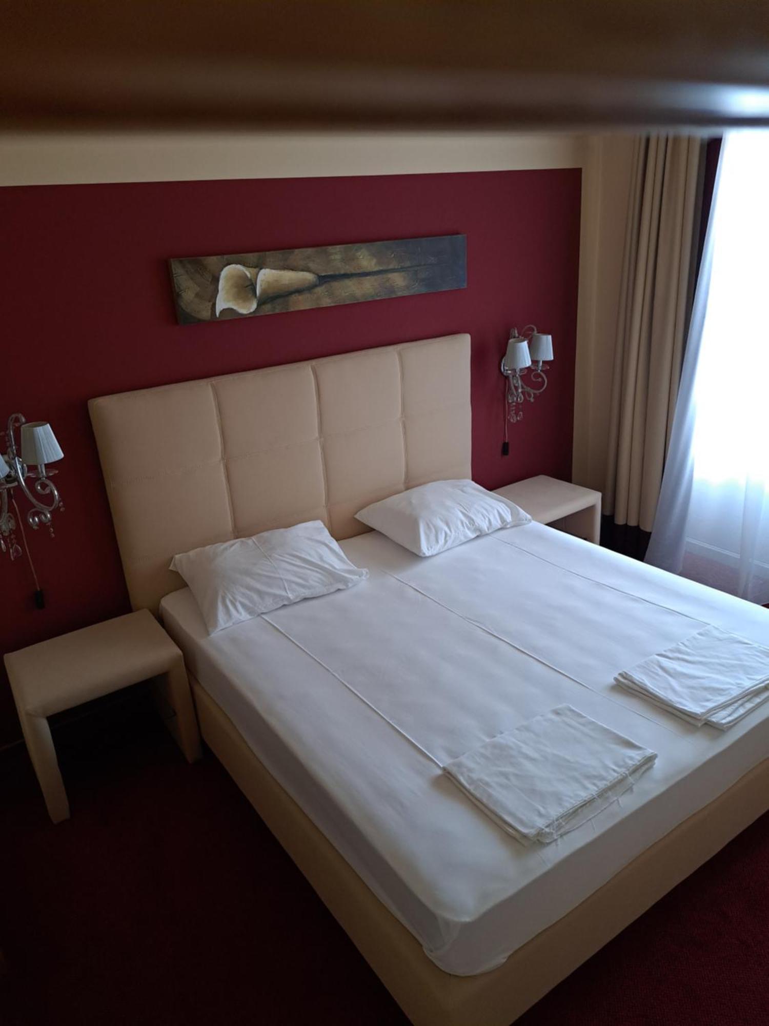 Hotel Garic Garesnica Ngoại thất bức ảnh